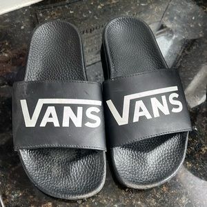 Youth size 5 black slides Vans